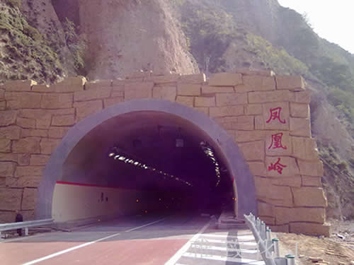 ɽ���P�ˎX����